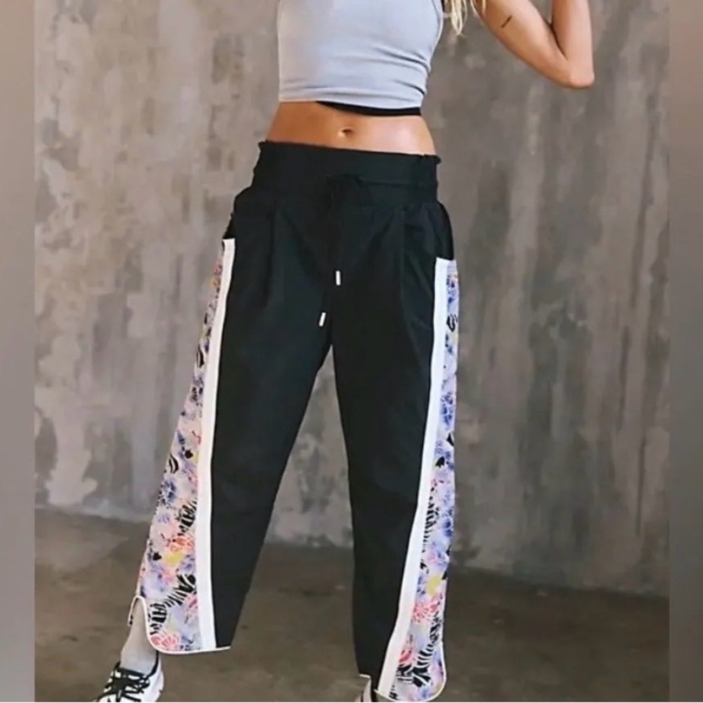 NWT FP Movement Champ Is Here Printed Pants